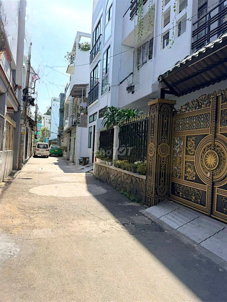 ĐỐI DIỆN CTY LAND NGUYỄN VĂN LƯỢNG–70M²(5,8x12)– 4T- 2MT-XH VÒNG QUANH
