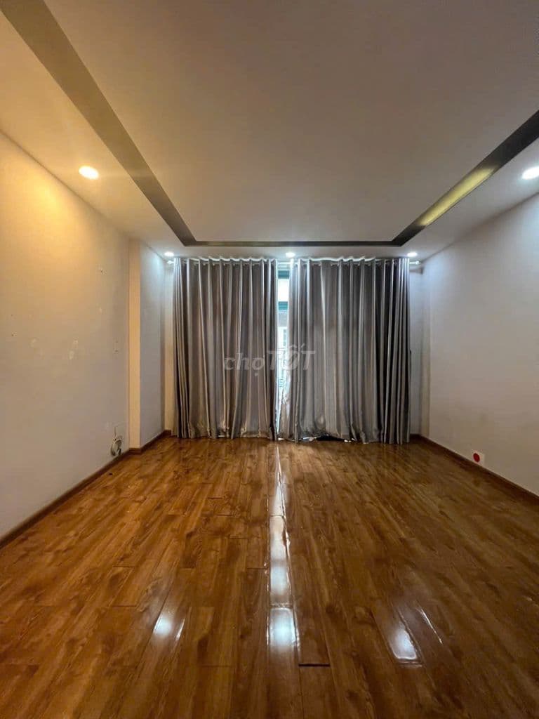 HXH Nguyễn Thái Sơn- Ngay ĐH Công Nghiệp.3PN. - Ảnh 2