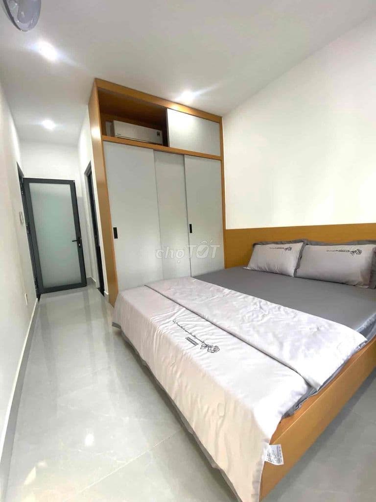 GẦN SÂN BAY NHÀ GA T3 , DT 4*15 , 2 TẦNG , XE HƠI ĐẬU NHÀ , NHỈNH 4 TY - Ảnh 3