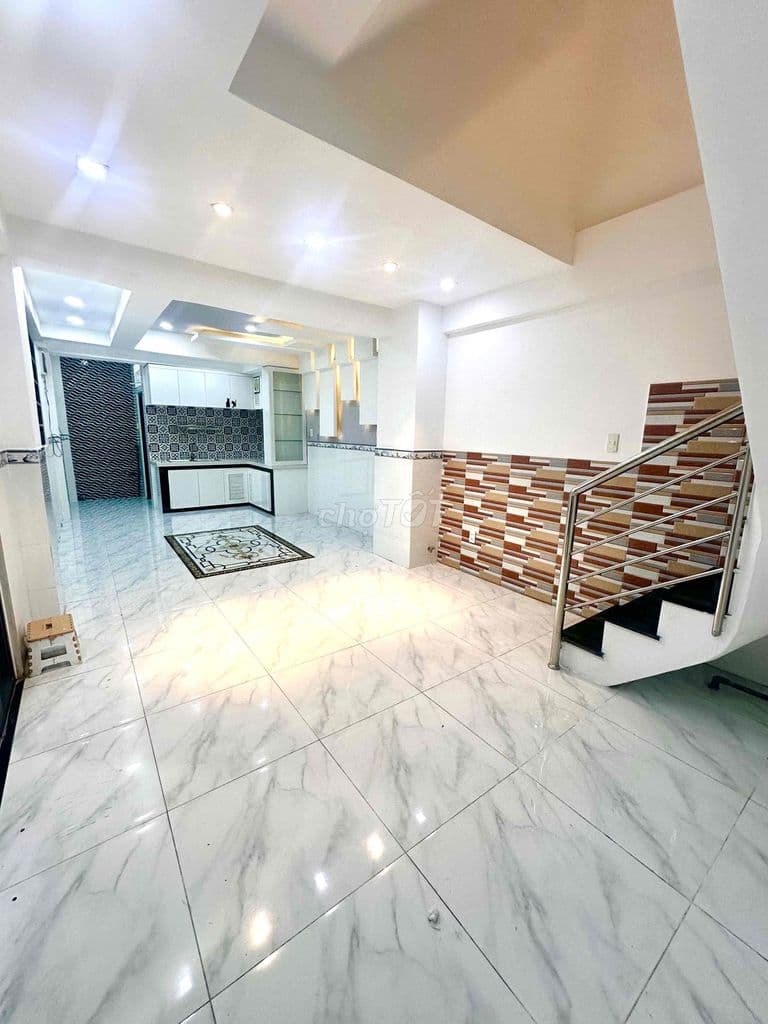 NHÀ BÁN BÌNH THẠNH 3 TẦNG • 108m2 DTS • XE HƠI NÉ NHAU • CHỈ 6.4 TỶ - Ảnh 3