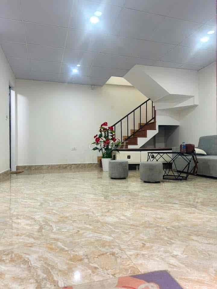 Nhà đẹp Vĩnh Hoàng-Vỉa hè-20m ra phố-33m*2T;MT6m;2N-Hơn 2 tỷ