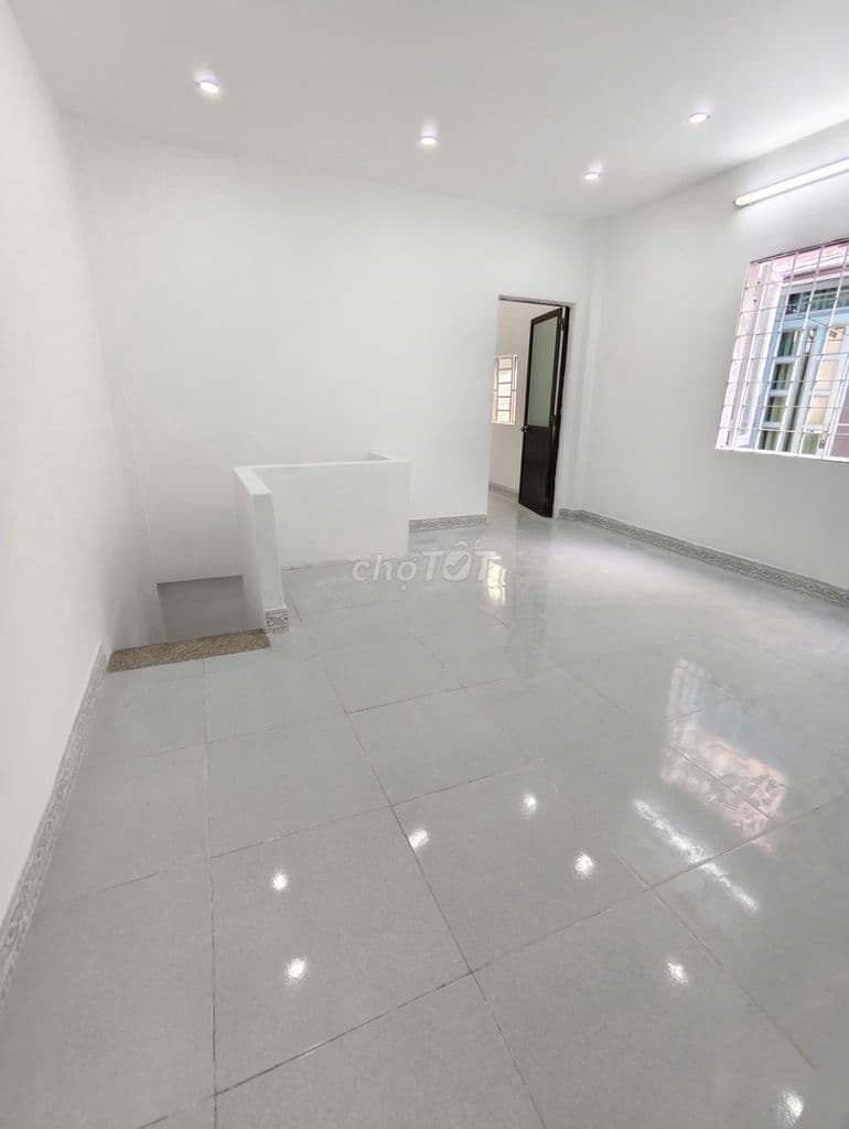 Nhà cô ở Tân Phú , 4mx15m 3 phòng ngủ giá 3,8 tỷ tl - Ảnh 2