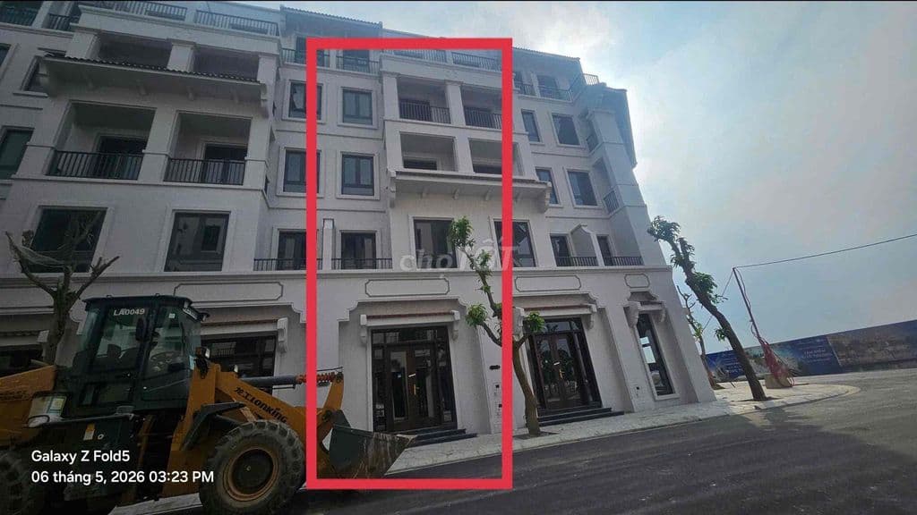BÁN CẮT LỖ CĂN LIỀN KỀ - Vinhomes Cổ Loa. ---- Vị trí nằm kế bên TTTM - Ảnh 2