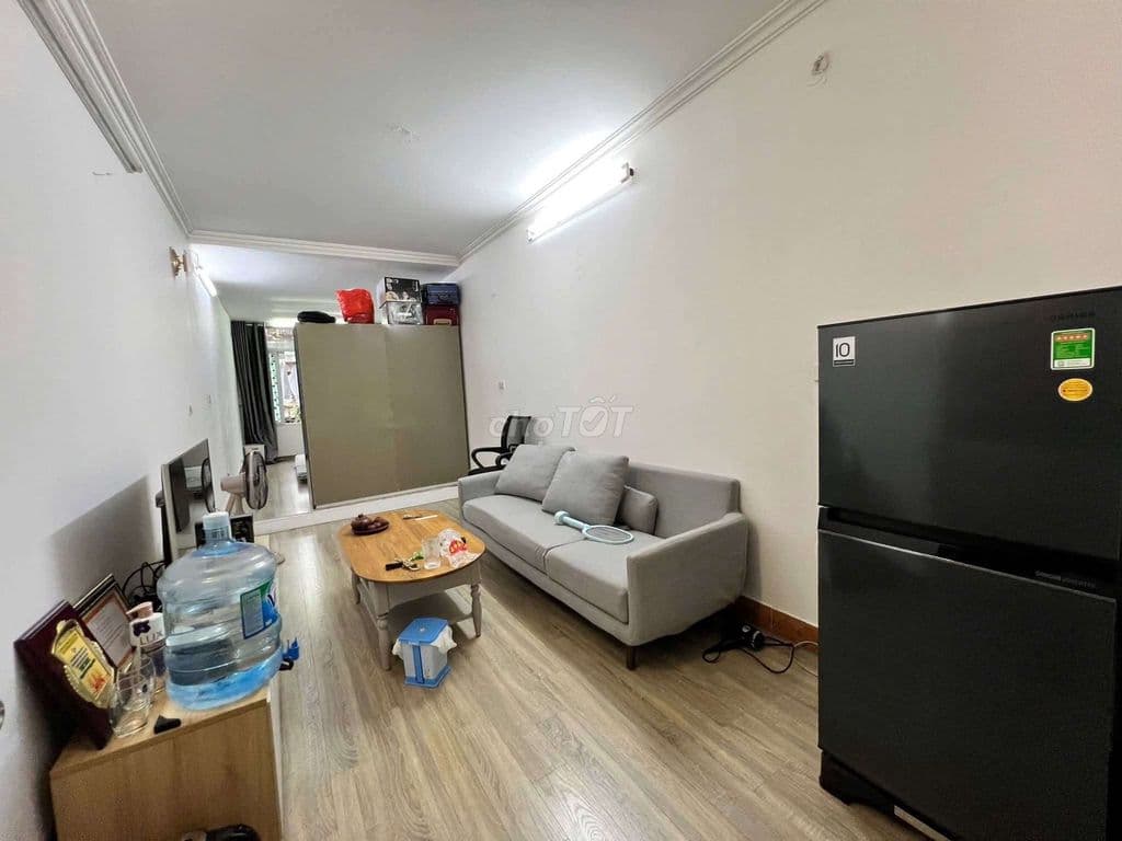 Hơn 2 tỷ Tập thể Kim Liên, T3 50m 2PN, gần phố nhà đẹp giá tốt SĐCC