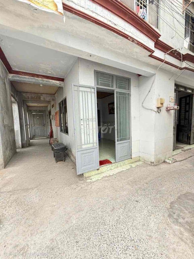 Gởi phí 2%…Chính chủ bán nhà 24m2, hẻm 3m..Khu trung tâm Q.7..Giá tốt.