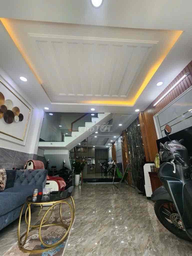 TRUNG TÂM QUẬN 7 – SÁT PHÚ MỸ HƯNG 🏡 Nhà mới tinh – đẹp long lanh – nở