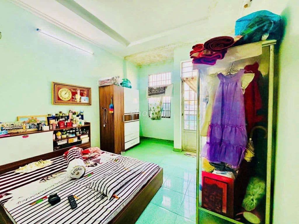 Nhà hẻm xe hơi 85 M2 , giáp Gò Vấp chỉ 4,5 tỷ