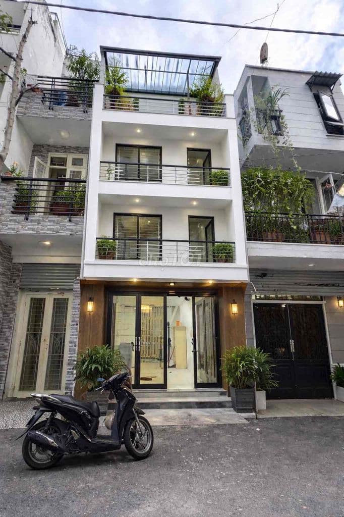 🏠 Bán nhà Quận 10 – hẽm nhựa 6m – đối diện Sân Phú Thọ – 4.8 tỷ TL