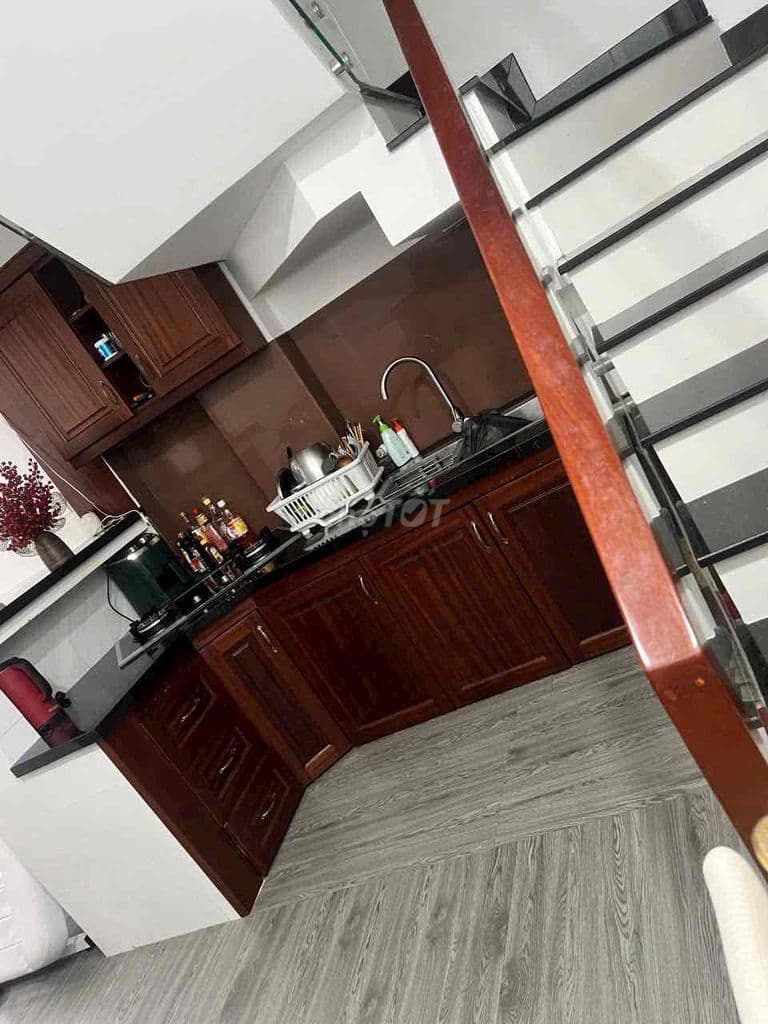 NHÀ 4 TẦNG 34M2 HẺM XE HƠI NGUYỄN THIỆN THUẬT P2Q3 - Ảnh 3