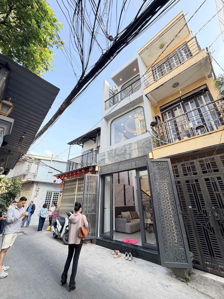 NHÀ ĐẸP 3 PN NGUYỄN KIỆM P3 GẦN SÂN BAY TSN CHỈ 5.xx