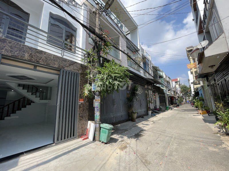 Vip Nhà Đẹp Sổ Chất 42m2(4m x 10.5m) 2Tầng Chỉ 4,2tỷ Hẻm ôtô 6m thông - Ảnh 2