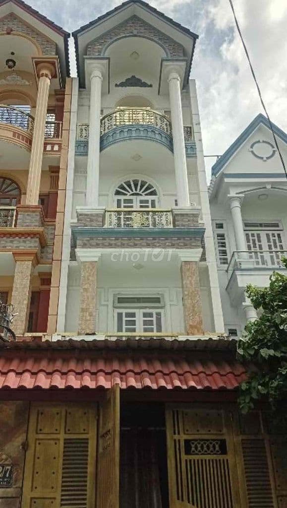 CỰC RẺ - CHỈ 62Tr - NHÀ 4 TẦNG- 🚗 NGỦ TRONG NHÀ-LÊN VĂN KHƯƠNG-Q12