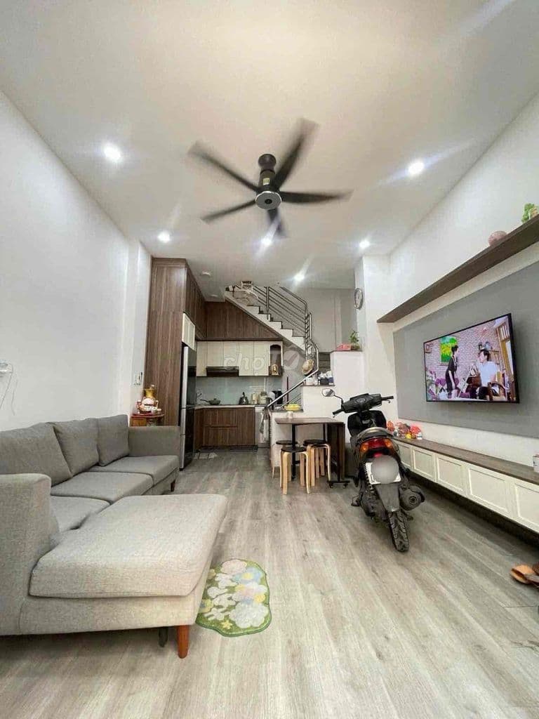 BÁN NHÀ KẾ MT ĐƯỜNG VƯỜN LÀI QUẬN TÂN PHÚ 4TẦNG 3PN 4WC CHỈ HƠN 4TY. - Ảnh 2