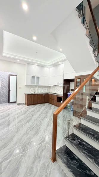 bán nhà 5 tầng lô góc Xuân Phương giá chỉ 6,5 tỷ - Ảnh 3