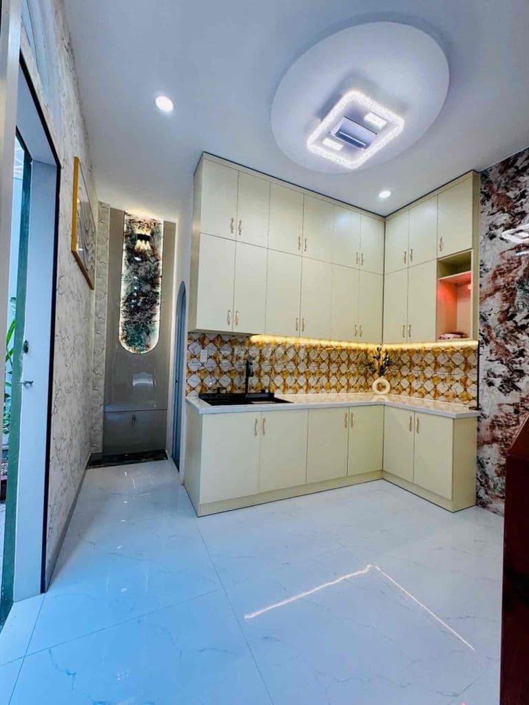 Nhà hẻm quận 8 Đường Âu Duong lân ket tiền bán gấp.