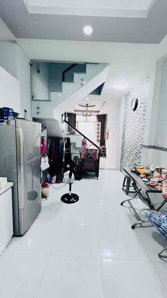 Bán nhà 2 tầng 80m2 sử dụng đường Hoàng Trọng Mậu Q7 sát Lotte - Ảnh 2