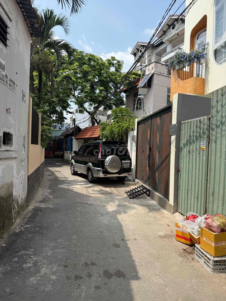 Bán Đất Hẻm Xe Hơi - (DT:4.18x14m nở hậu 4.8m )- Ngay Dương Quảng Hàm - Ảnh 2