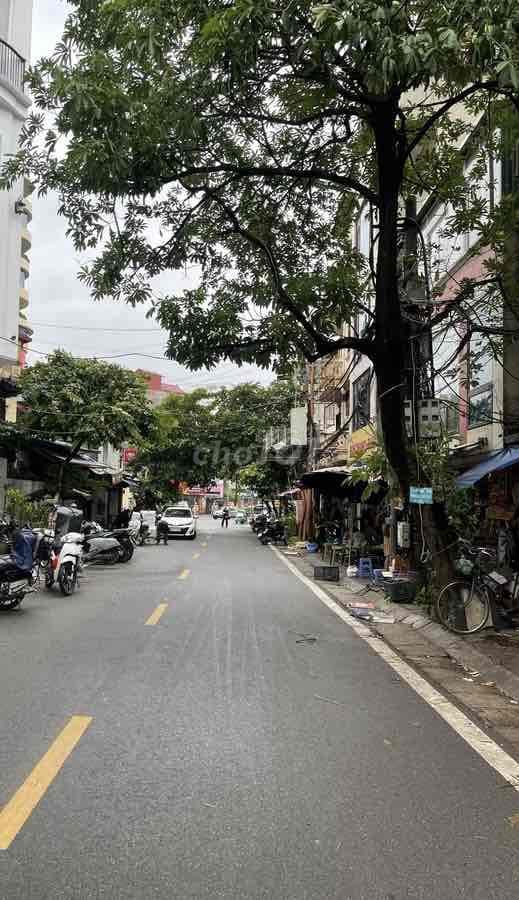 CỰC PHẨM ! Phố Ngọc Khánh TT Ba Đình, 6 Tầng Thang Máy, Ô tô vào nhà,