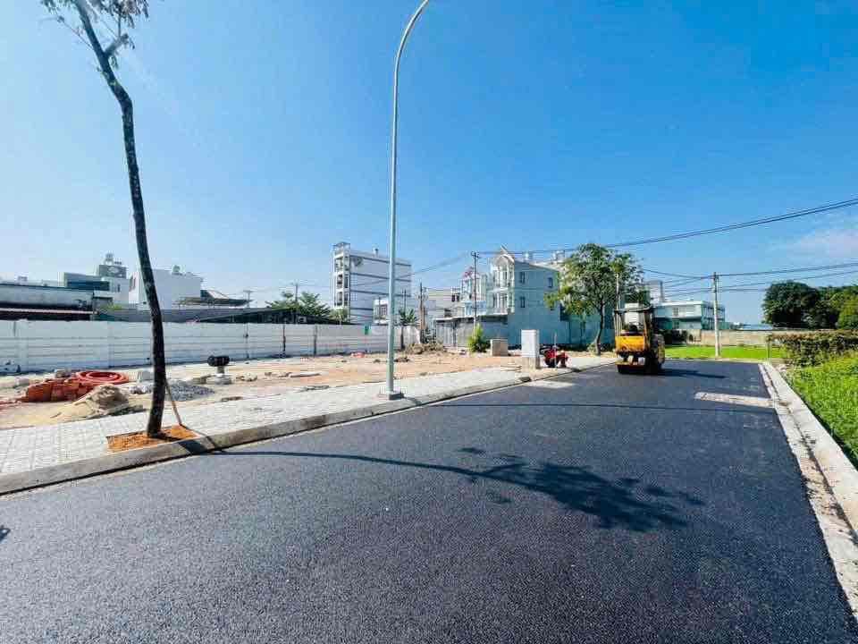 NGỘP BANK BÁN GẤP ĐẤT ĐẸP - bán Lỗ Đất 4,5x18 hơn 4 tỷ