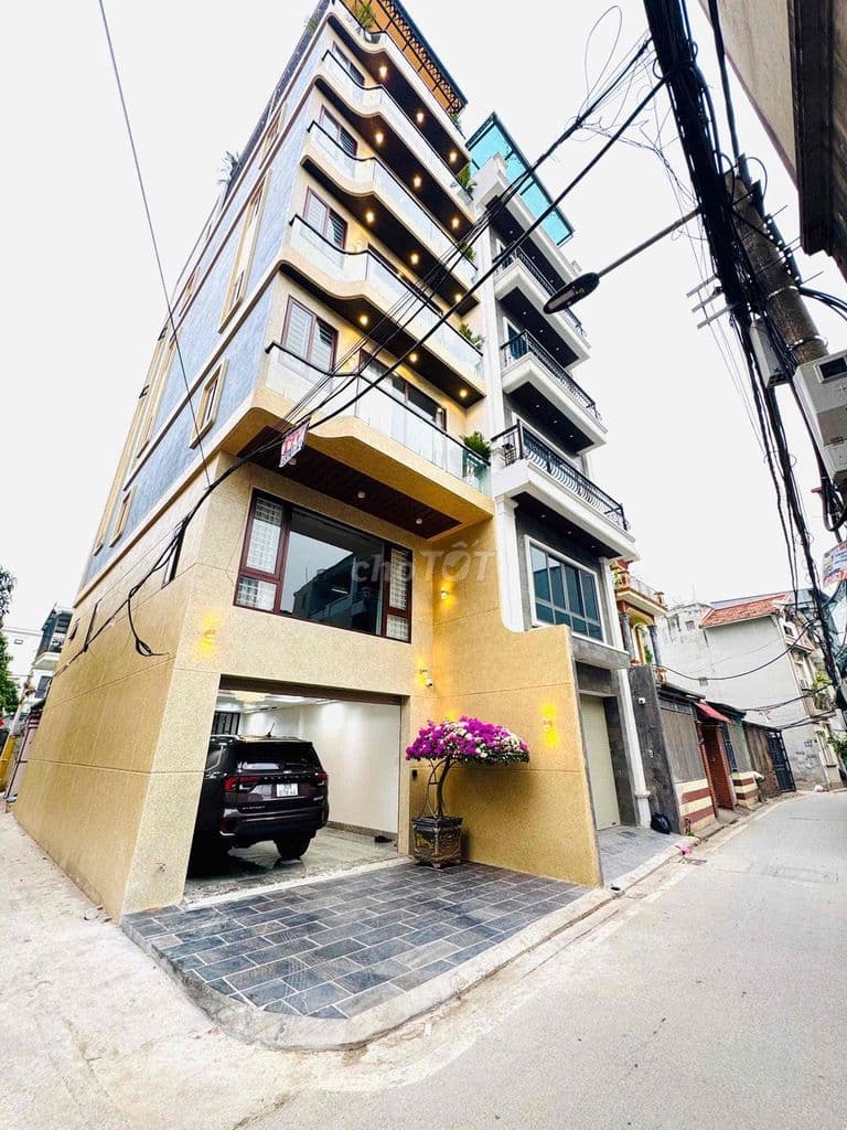 chính chủ em bán nhà 8 tầng xây mới ,79,1m2 , thang máy , lô góc