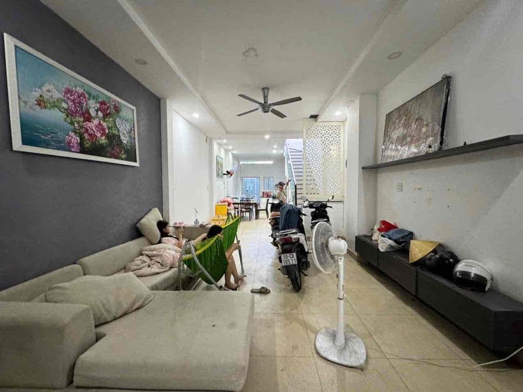 nhà hiệp bình-gần phạm văn đồng-100m2-2tầng- 6.95 tỷ (TL)