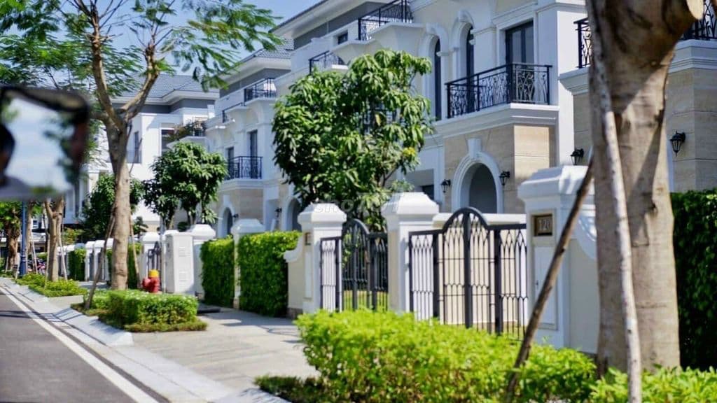 Chính chủ bán nhà phố Verosa Khang Điền nhà thô 85m2 - Ảnh 2