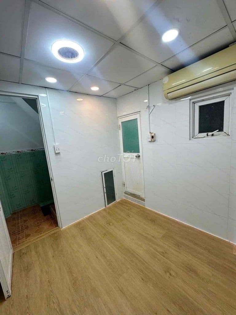 Tìm đâu ra nhà nhỏ 3 tầng sử dụng 36m trước nhà rộng rãi gần đường - Ảnh 2