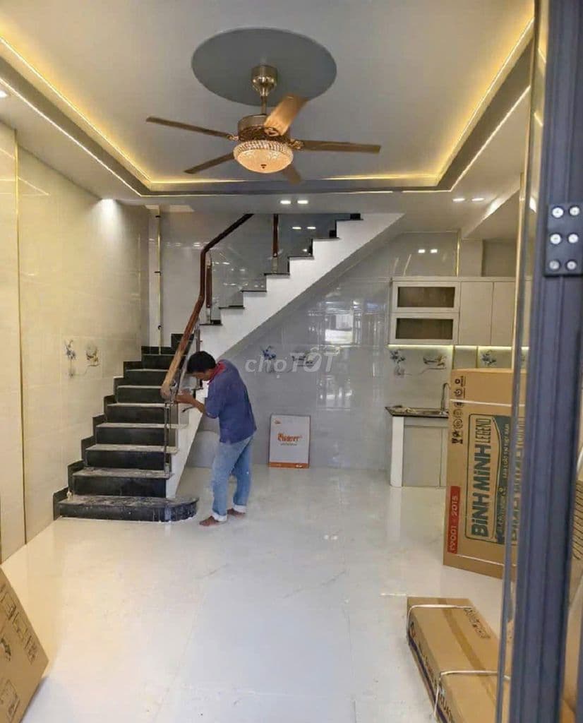 BÁN NHÀ MỚI ĐANG XÂY 2 TẦNG - HƯỚNG NAM - NỞ HẬU 5,5M - Ảnh 3