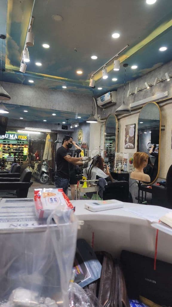 SANG NHƯỢNG SALON DOANH THU TỐT