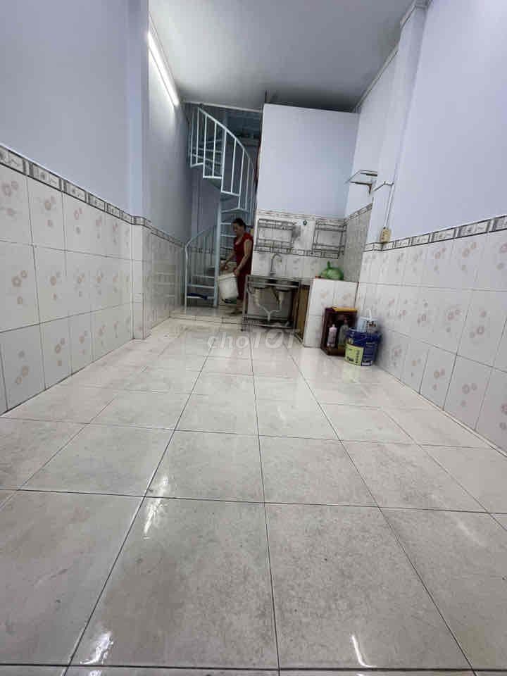 Nhà hẻm 3m, 2 tầng mới - đường Ni Sư Huỳnh Liên. - Ảnh 2