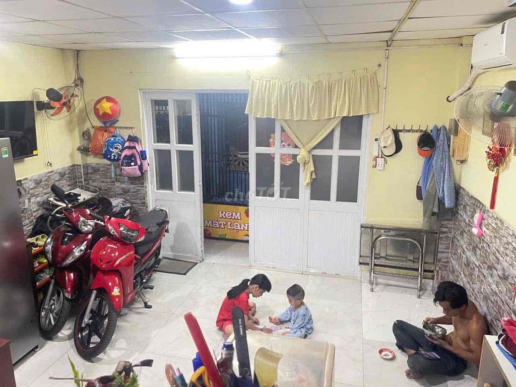 nhà 1 lầu tô ngọc vân ngay phạm văn đồng hẻm thông sổ hồng riêng