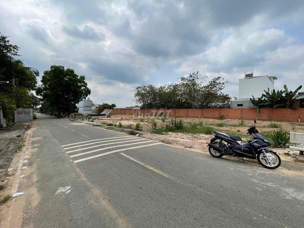 Đất 9x24m, Shr Sổ 218m2 full Thổ Cư - MT Nhựa 8m Gần Chợ XTT Bà Điểm