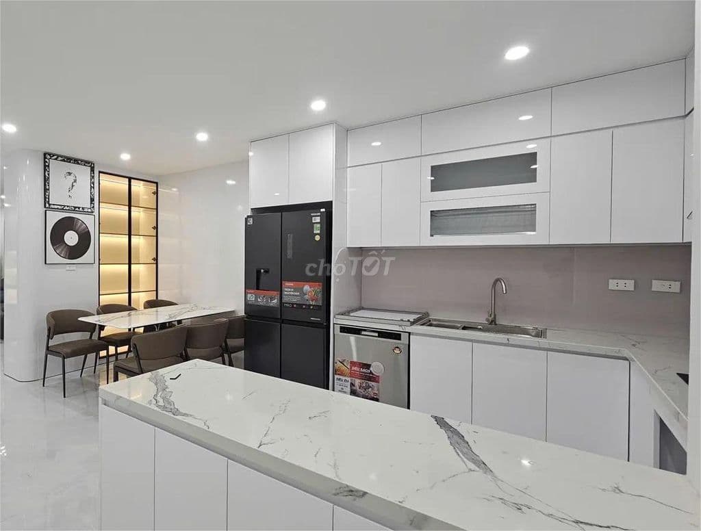 Bán nhà mặt phố LÒ ĐÚC-HOÀ MÃ DT 42M2 5T KD-THANG MÁY-5P LÊN HỒ 11,3tỷ - Ảnh 2