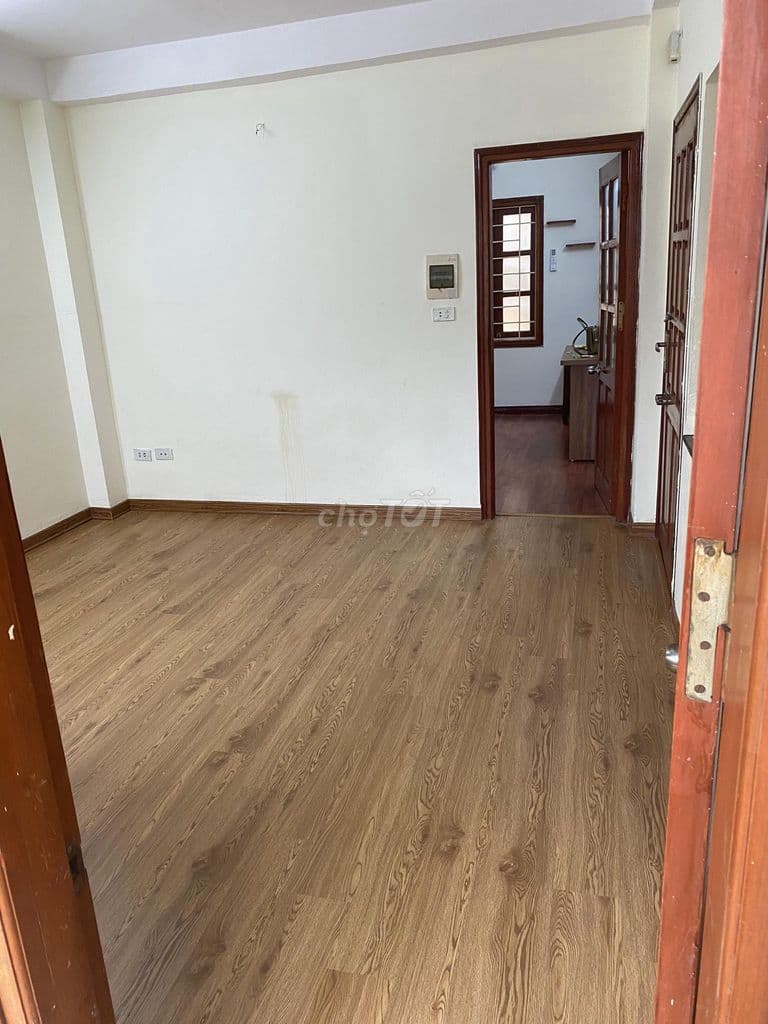 Bán nhà CCMN 1PN có ban công thoáng, ngõ rộng tiện ích xung quanh - Ảnh 3