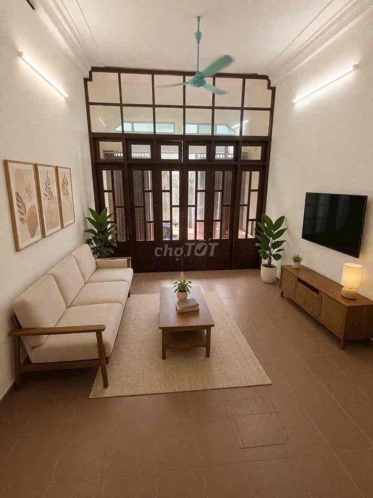 trung tâm quận hai bà trưng gần oto diện tích 35m 3,5 tầng sẵn sổ đỏ v