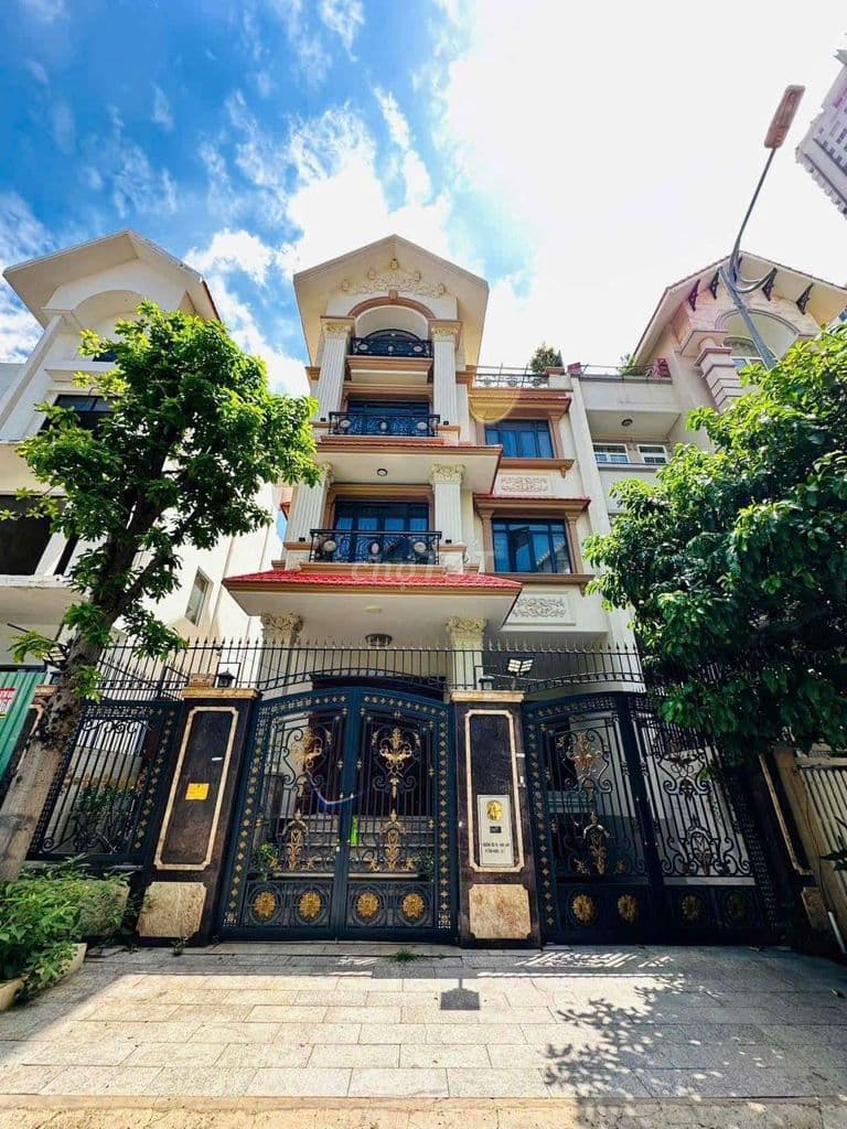 Biệt Thự 4 Lầu Đường 6 KDC Him Lam. P.tân Hưng Q.7 Dt 10x20m Giá 62 tỷ