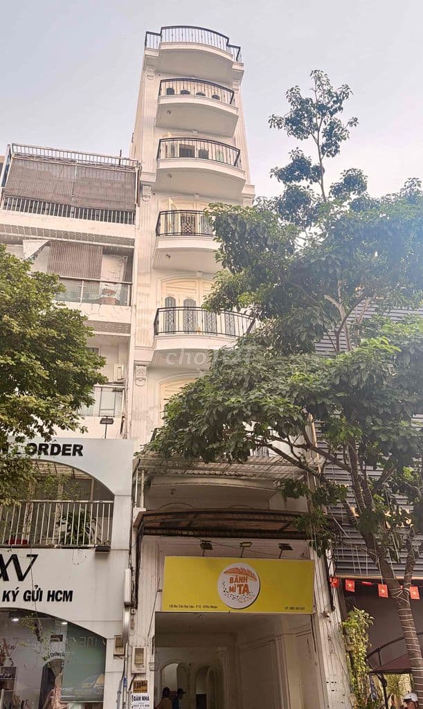 Bán gấp nhà Mặt Tiền 8 tầng trung tâm Phú Nhuận