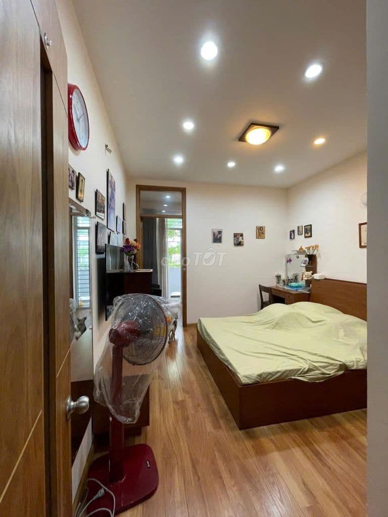 Bán nhà HXH 686/72 Cách Mạng Tháng 8.DT:4x17m,4 Tầng vuông vức - Ảnh 3