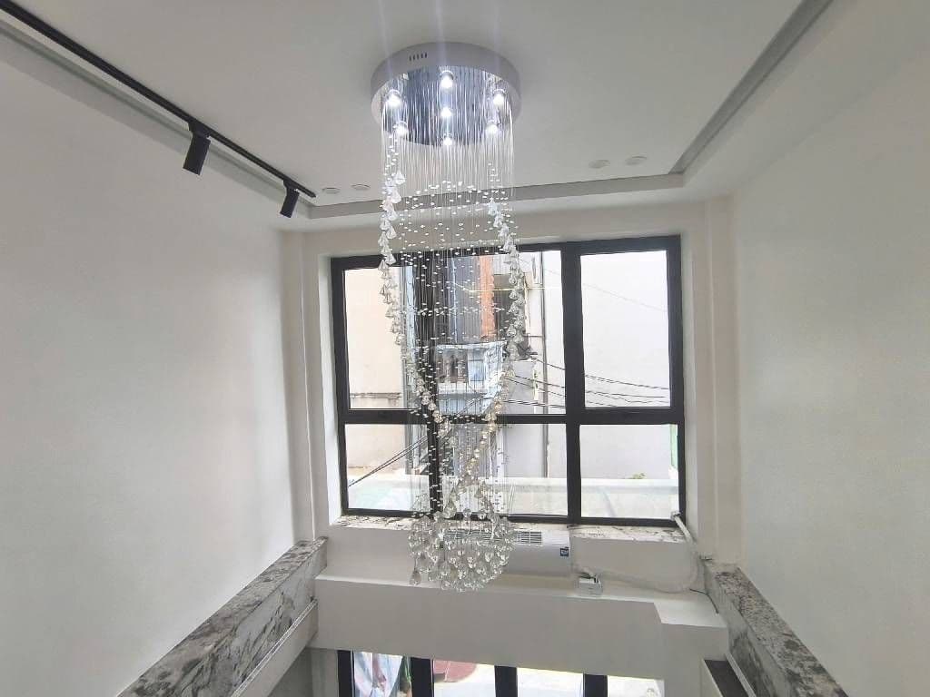 Nhà VIP Lâm Hạ 7 tầng thang máy full nội thất oto vào nhà giá 18,xty