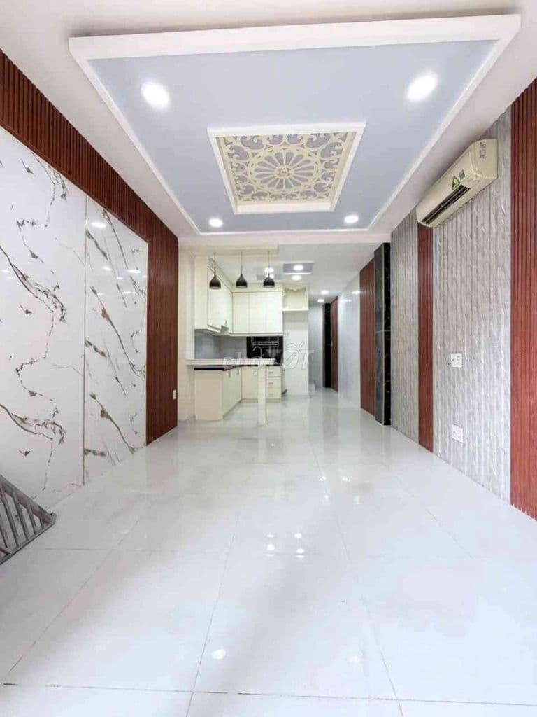 Nhà 3.Tỷ ngay chợ Ba Đình Phường 10 Quận 8 - 30m2 - Không QH - Gấp Bán