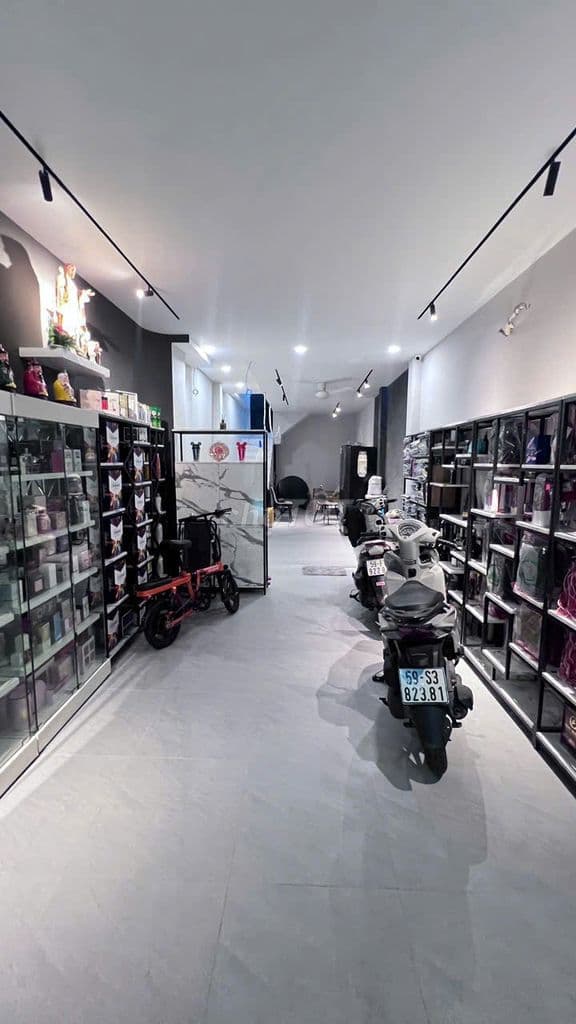 Hẻm xe hơi 6m thông - Huỳnh Văn Bánh, Trường Sa - Gần 50m2, 5 tầng. - Ảnh 3