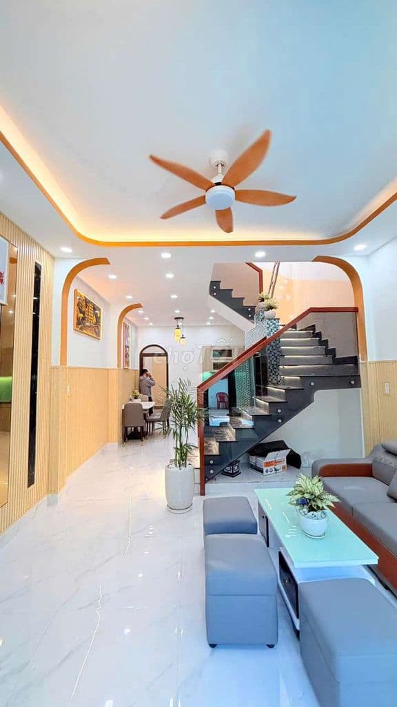 Nhà Lê Trọng Tấn, 120m², 4,5x15m, 2 Tầng, 4 PN, HXH, Giá chỉ Hơn 5 tỷ - Ảnh 2