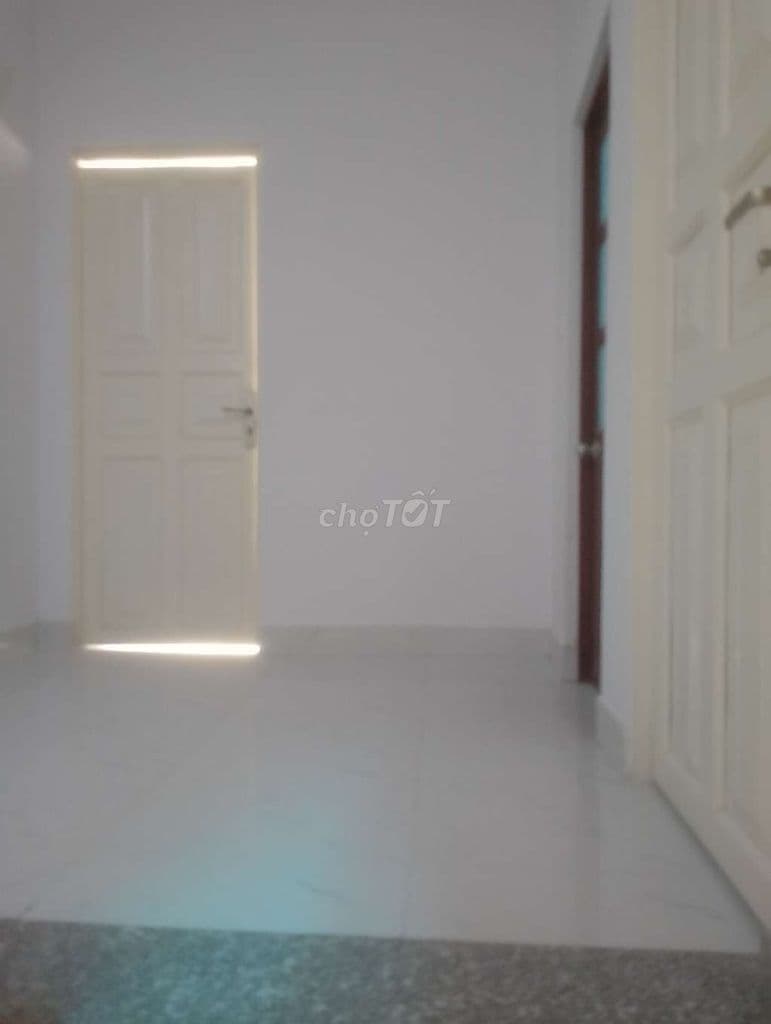 Nhà Gò Vấp 5 x 12 . Trệt 2 lầu . Hẻm xe hơi
