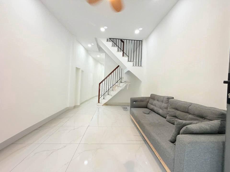 🔥nhà 3 tầng hẻm 5m CMT8 - Phạm Văn Hai kế quận 3 28m2 chỉ 4 tỷ nhỉnh