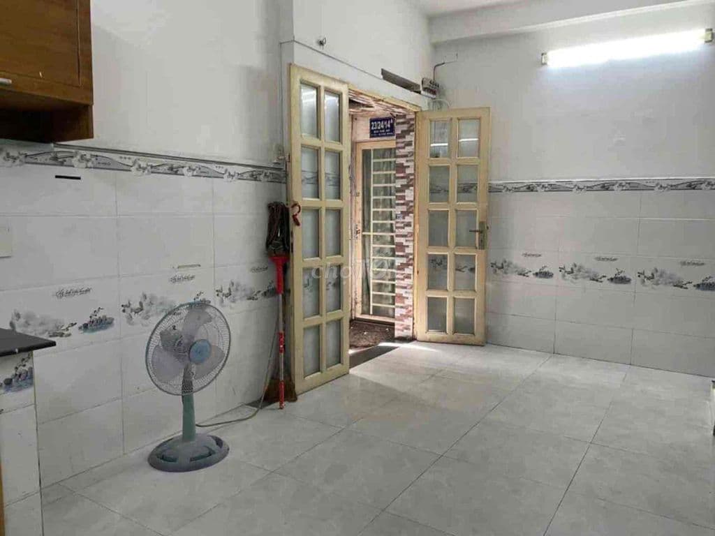 Chủ gấp bán Nhà 3 lầu ngay chợ Tân Bình , 75m2 giá 3.36 tỷ - Ảnh 2