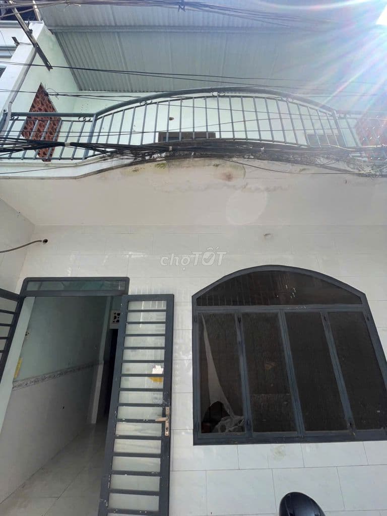 Bán nhà Văn Chung DT 5.2 x 13.5 - 2 tầng - giá 7.9 tỷ TL - HH 1%
