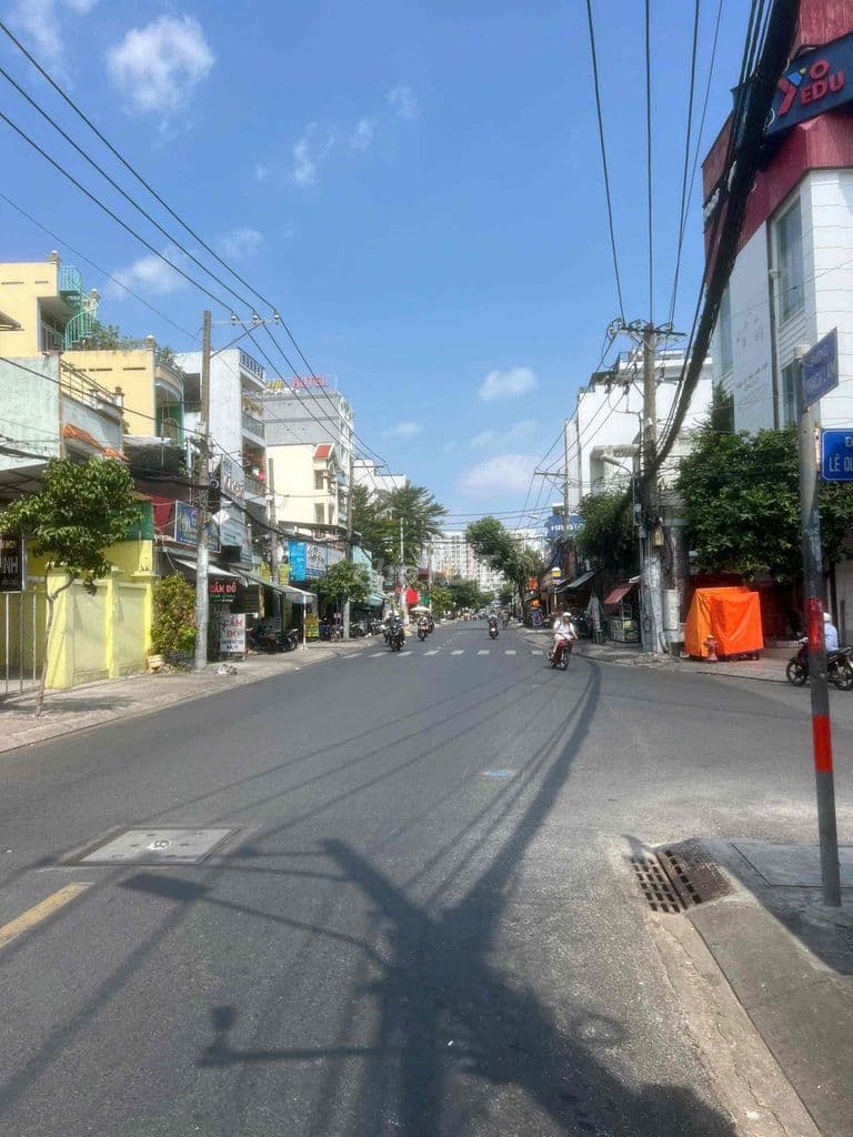 Chủ kẹt bán gấp MTNB Đỗ Bí. Dt 5.6m x 18m. Cấp 4. Giá 10.9 tỷ - Ảnh 2