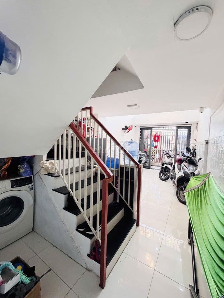 MT HẺM KD 8M LẠC LONG QUÂN Q11 - 39M2 4 TẦNG CHỈ HƠN 7 TỶ TL - Ảnh 3