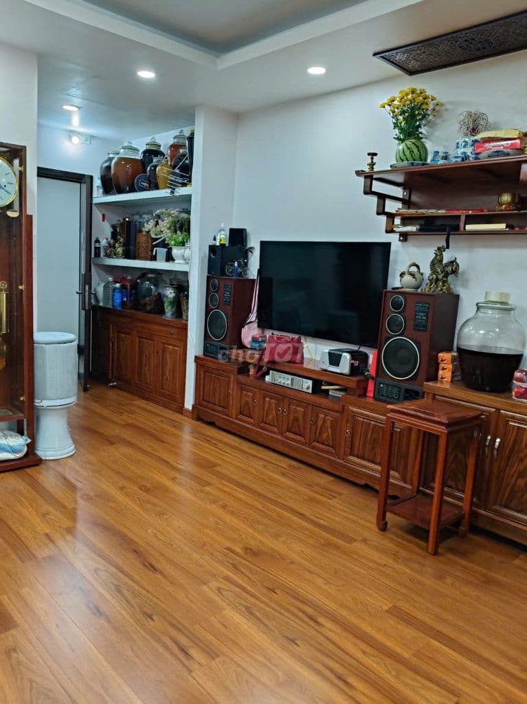 Bán căn hộ tập thể Nghĩa Tân, 150m2, 4 ngủ, full nội thất. 5.18 tỷ - Ảnh 3