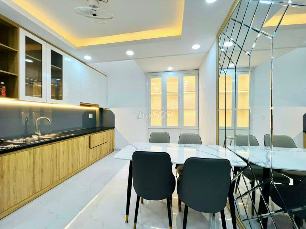 Bán gấp nhà đẹp, Đặng Thùy Trâm, Bình Thạnh, 3 tầng, Gần ĐH Văn Lang - Ảnh 2